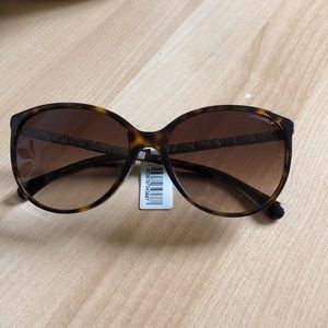 Chanel 5306B sunglasses